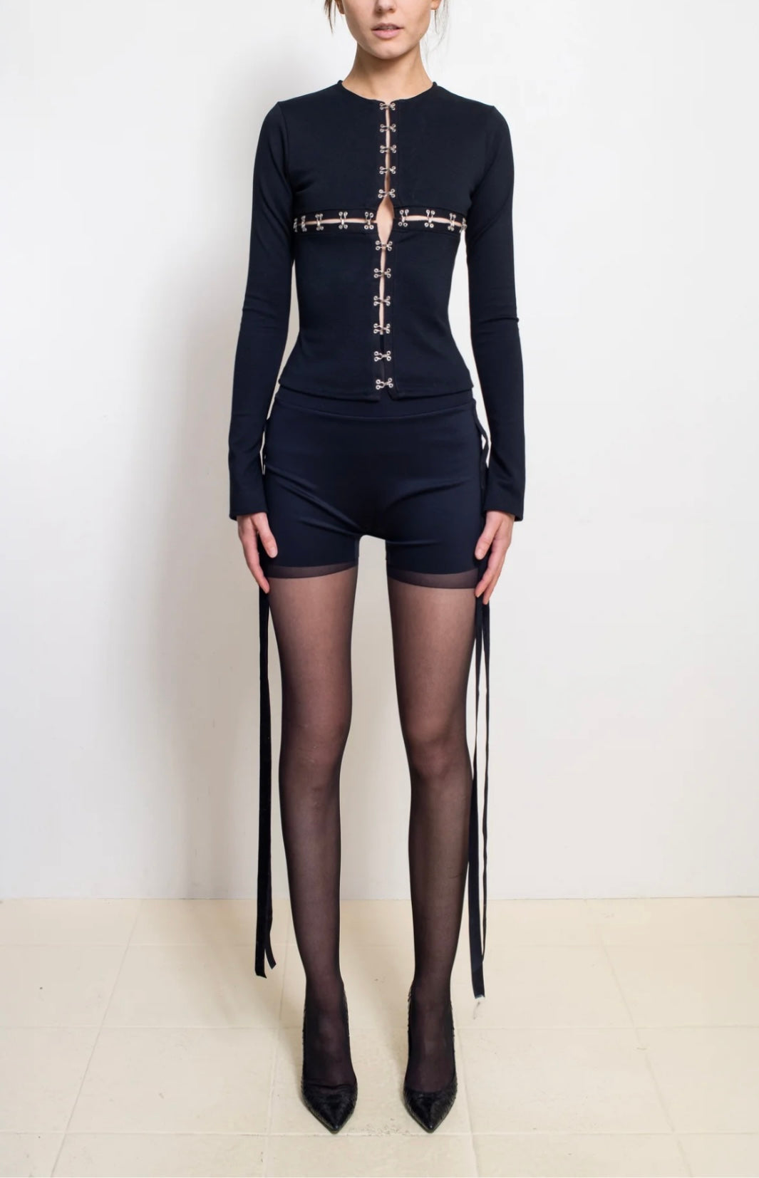 Don’t Cross Me top + sleeves