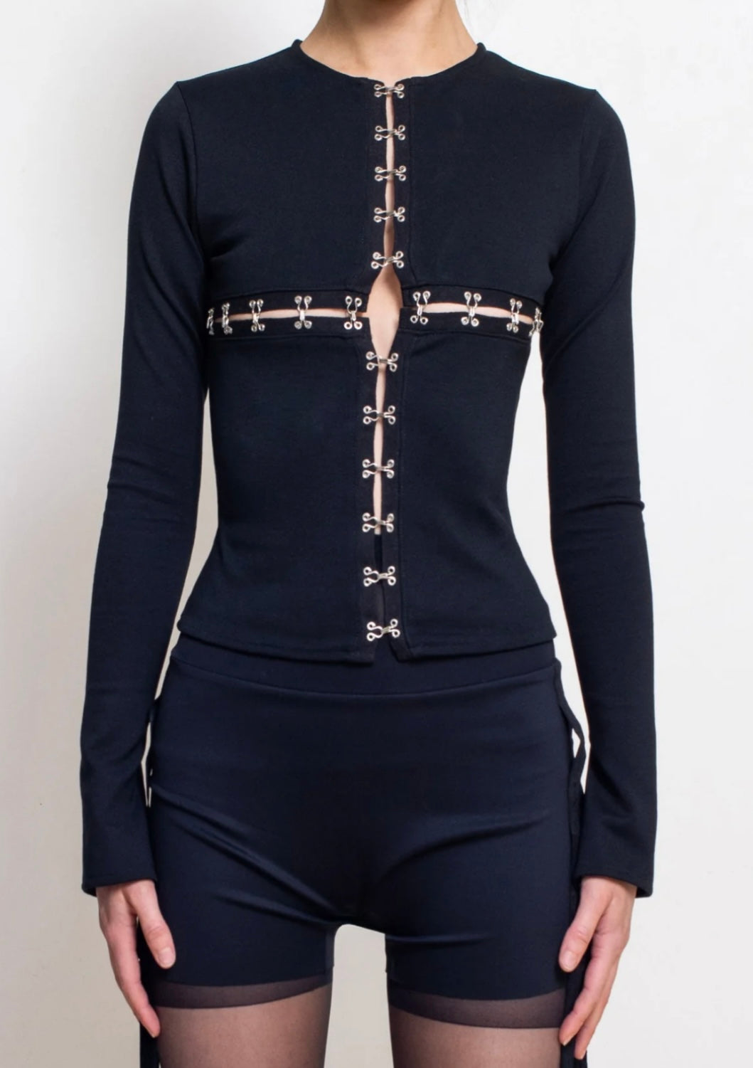 Don’t Cross Me top + sleeves