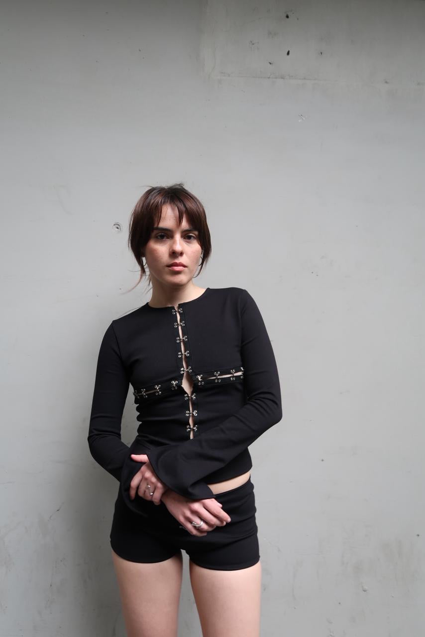 Don’t Cross Me Top + Sleeves